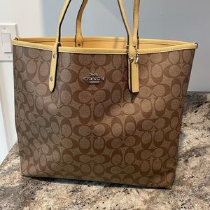 Coach city tote reversible tote